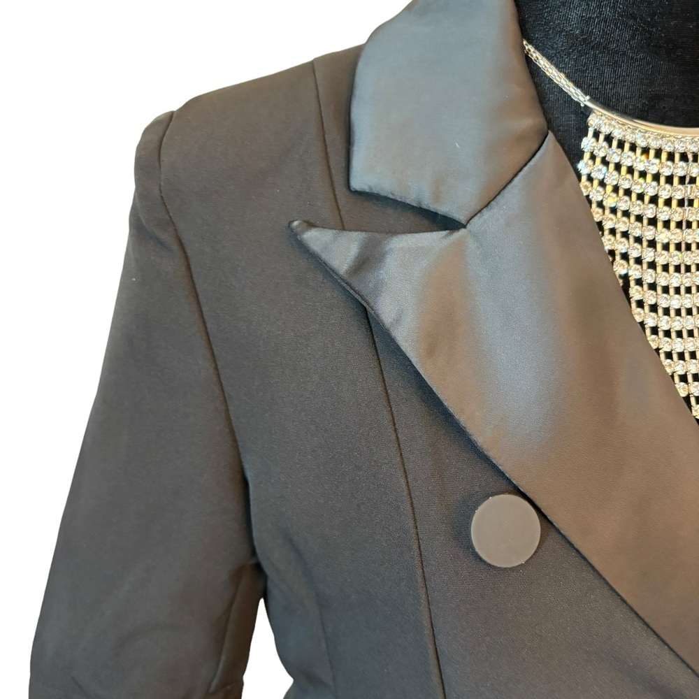 Black Dramatic Bell Sleeve Dress Jacket - Picture 9 of 12